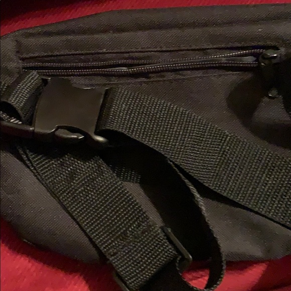 Authentic Unused NFL Saints Fanny Pack - Picture 10 of 13